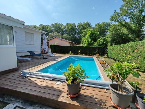 MAISON 113 M2 UTILE + ABRI  VOITURE 38M2 + GARAGE 15M2