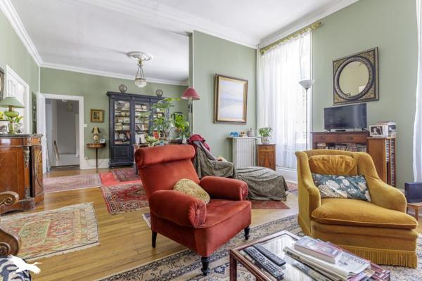 Appartement à vendre |  Montluçon |  8 pièces | 149 m²