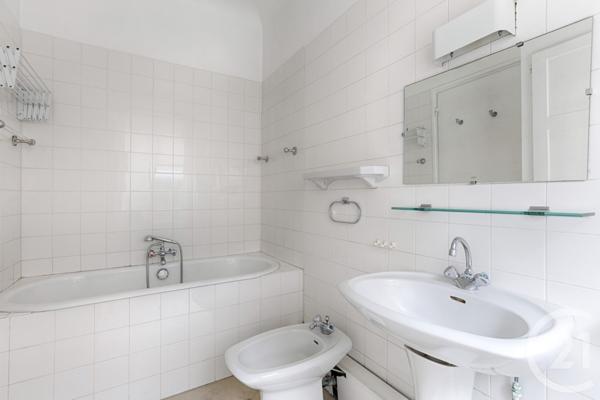 Appartement F3 à vendre  3 pièces - 75,02 m2 PARIS - 75016