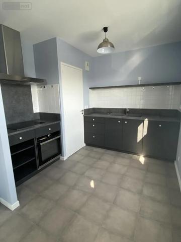 Location - Appartement Loudéac 22600 3 pièces 70 m 2