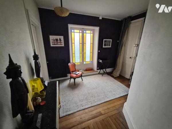 APPARTEMENT T5 DE CARACTERE ANCIEN