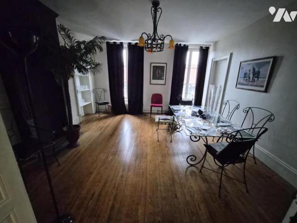APPARTEMENT T5 DE CARACTERE ANCIEN