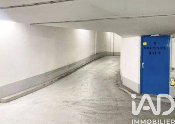 Parking à vendre 11 m² Paris 4