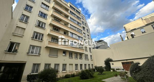 À vendre Studio 22.99 m² - Paris 75020