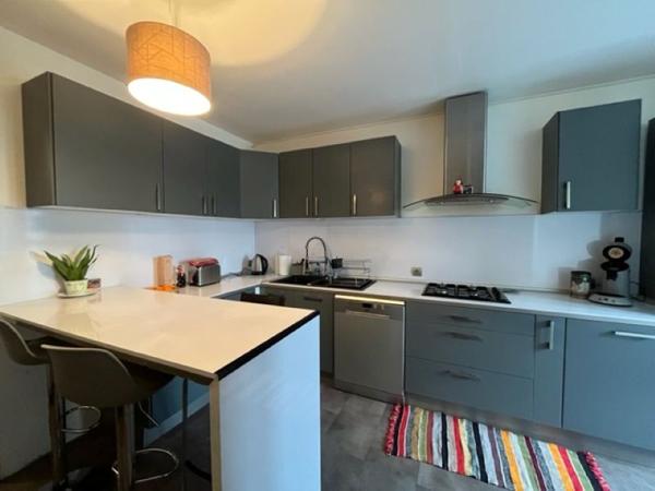 LOCATION : maison T5 (110 m²) à CHANTEHEUX