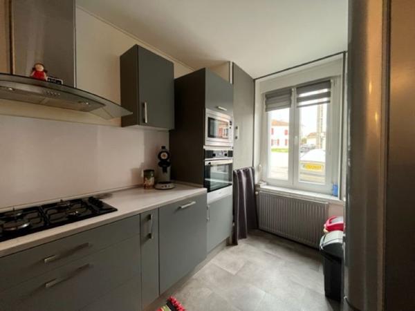 LOCATION : maison T5 (110 m²) à CHANTEHEUX