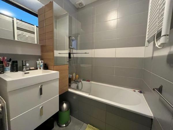 LOCATION : maison T5 (110 m²) à CHANTEHEUX