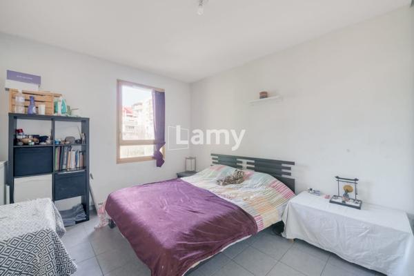 Parking + appartement