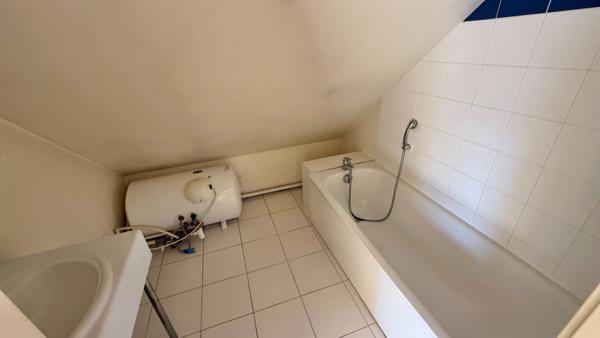 Appartement 2 pièces - CORBEIL-ESSONNES 91100