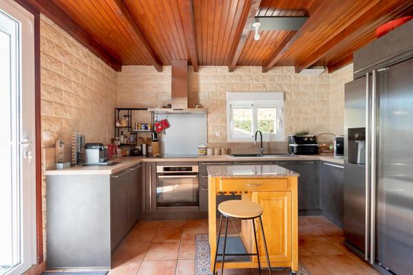 À VENDRE – Maison avec jardin à Pessac