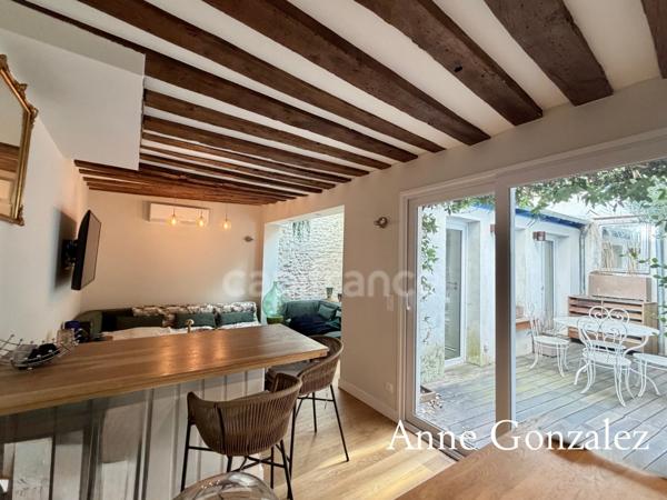 ORLEANS Coeur de ville entre Centre historique et bords de Loire à vendre superbe appartement T4 rénové avec patio intérieur sans vis à vis