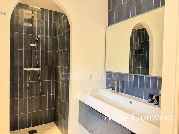 ORLEANS Coeur de ville entre Centre historique et bords de Loire à vendre superbe appartement T4 rénové avec patio intérieur sans vis à vis