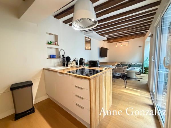 ORLEANS Coeur de ville entre Centre historique et bords de Loire à vendre superbe appartement T4 rénové avec patio intérieur sans vis à vis