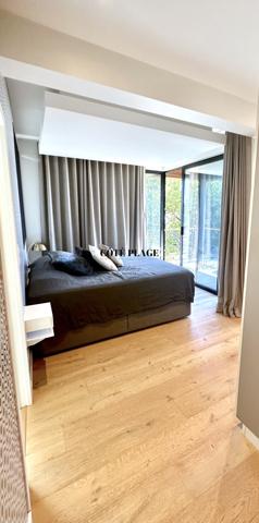 Vaux-sur-Mer (17640) Lignes épurées et horizon bleu – Villa moderne à deux pas des plages à 997 500 € HAI