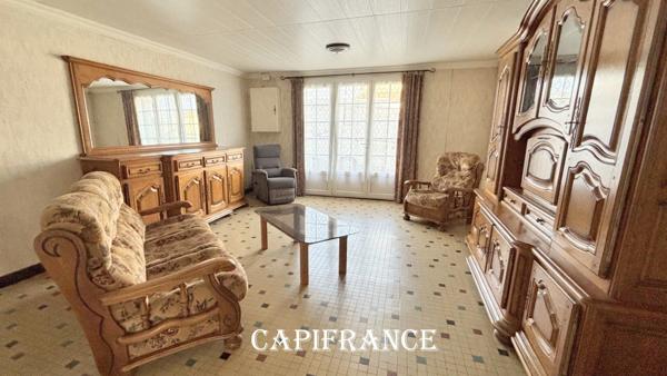 Maison charentaise en pierre à rénover - 9 pièces - 190 m² habitables - 5 chambres - Dépendances & Grenier Réhabilitable - MORAGNE (17)