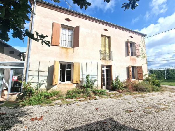 Moissac — Maison/ferme de 230 m² sur 1,9 ha, dépendances et potentiel équestre/agricole