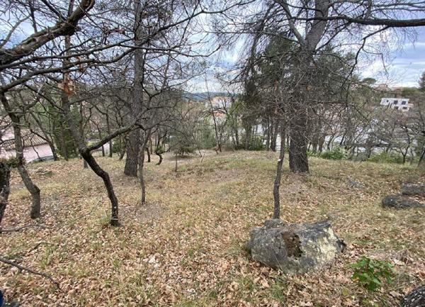 Terrain à vendre    Pierrevert