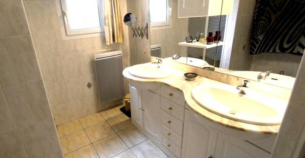 Vente / Maison et grand terrain