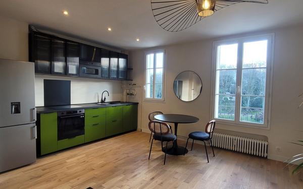 Appartement à louer    2 pièces • 46,36 m2 Issy-les-Moulineaux