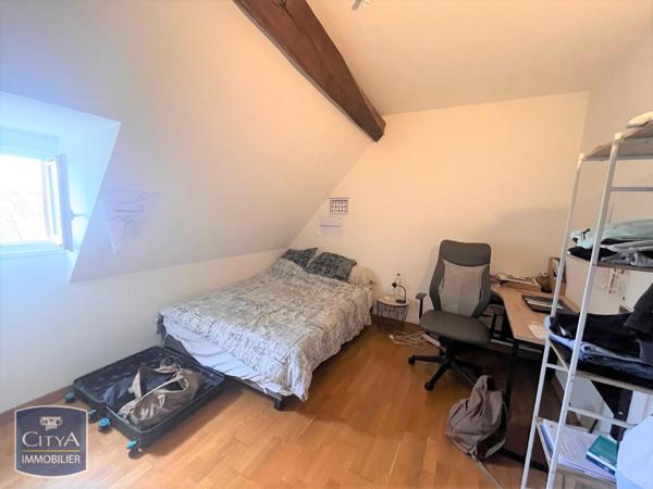 Appartement à louer 3 pièces 80m²