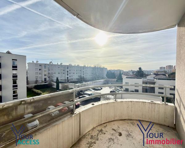 Appartement à vendre, 3 pièces - Bron 69500