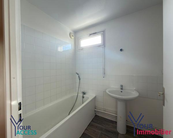 Appartement à vendre, 3 pièces - Bron 69500
