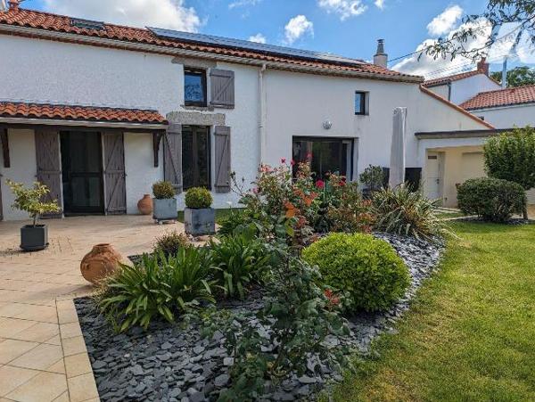 LES HERBIERS - Belle maison familiale en parfait état, au calme d'un hameau et à moins de 5 min...