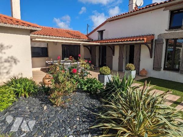 LES HERBIERS - Belle maison familiale en parfait état, au calme d'un hameau et à moins de 5 min...