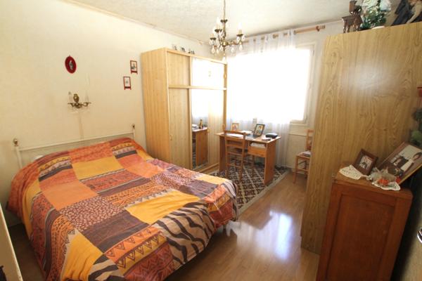 Clermont-Ferrand (63000) APPARTEMENT DERNIER ETAGE