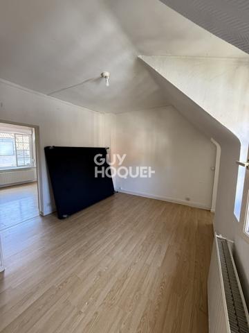 MAISON D'ENVIRON 70M² AVEC COUR