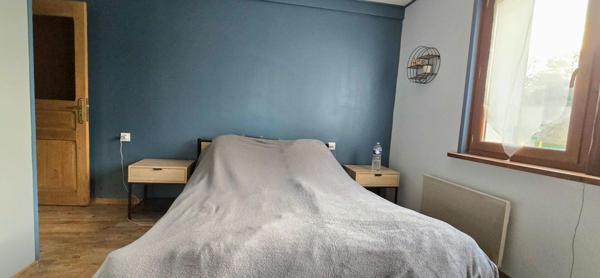 Maison en pierre avec parc