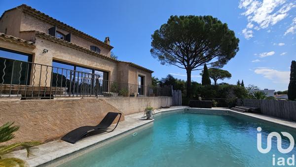 Maison 7 pièces de 270 m² à Grimaud (83310)