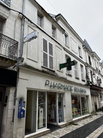 Immeuble 8 pièces à vendre Châtellerault - 86100 / Réf: 11587