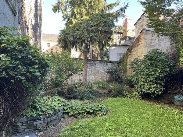 Immeuble 8 pièces à vendre Châtellerault - 86100 / Réf: 11587