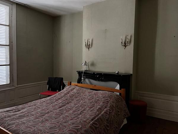 Immeuble 8 pièces à vendre Châtellerault - 86100 / Réf: 11587