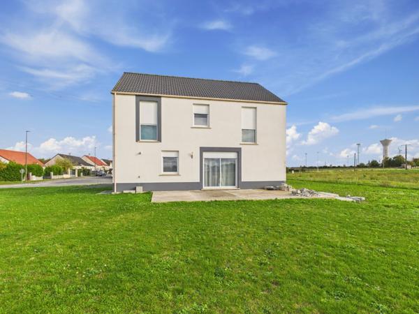 Maison à HOMBLEUX (80400)