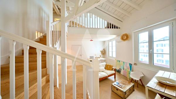 Sous Offre - Loft en dernier étage au coeur de Saint-Jean-de-Luz - Saint jean de luz