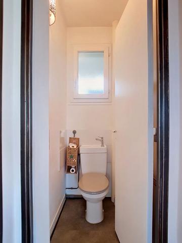 A LOUER PAU Avenue des Lilas - Appartement T4 meublé avec avec balcon au dernier étage d'une résidence sécurisée