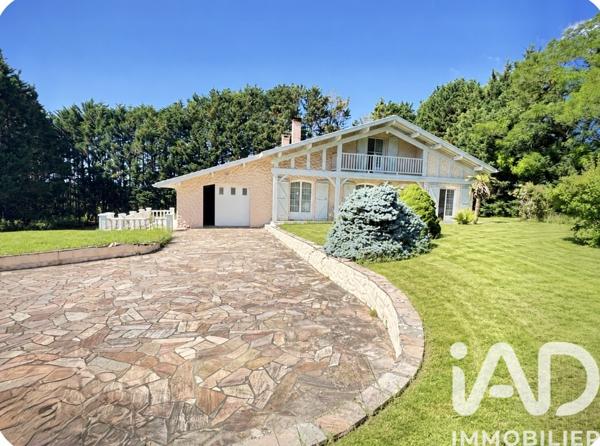 Maison à vendre 5 pièces 137 m² Saint-Martin-de-Seignanx