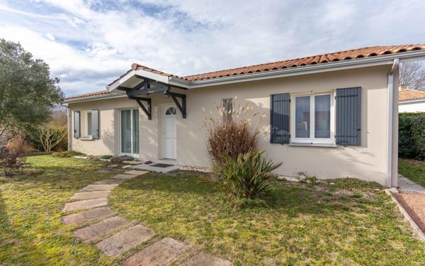 Maison à vendre    5 pièces •  Parentis-en-Born