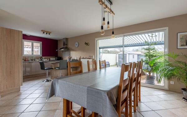 Maison à vendre    5 pièces •  Parentis-en-Born