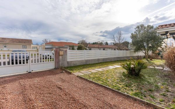 Maison à vendre    5 pièces •  Parentis-en-Born