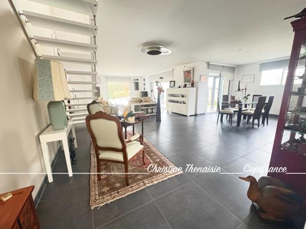 Maison contemporaine Beaux volumes - 5 chambres - Pergola - Garage SAINT GILLES CROIX DE VIE (85)