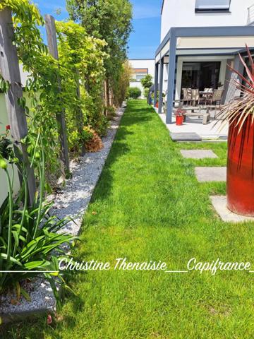 Maison contemporaine Beaux volumes - 5 chambres - Pergola - Garage SAINT GILLES CROIX DE VIE (85)