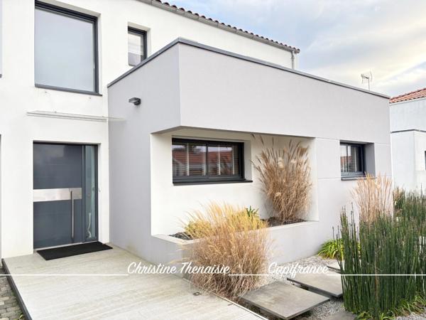 Maison contemporaine Beaux volumes - 5 chambres - Pergola - Garage SAINT GILLES CROIX DE VIE (85)