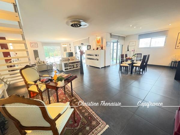 Maison contemporaine Beaux volumes - 5 chambres - Pergola - Garage SAINT GILLES CROIX DE VIE (85)