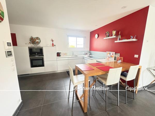 Maison contemporaine Beaux volumes - 5 chambres - Pergola - Garage SAINT GILLES CROIX DE VIE (85)