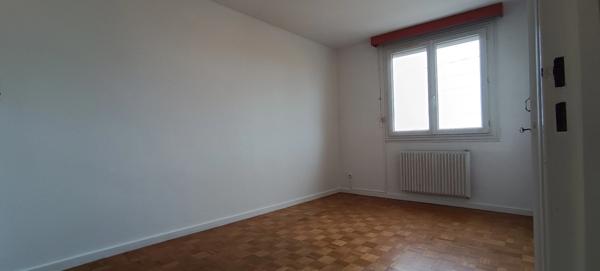 Appartement à vendre 4 pièces CARPENTRAS (84)