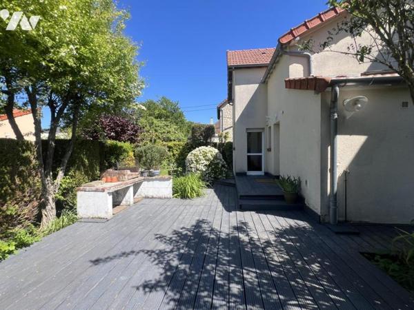 CAEN - Rive gauche - VENOIX - Maison 1930 - 5 chambres - Terrain 640 m2 - Garage.