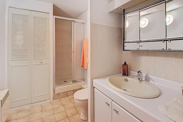 A VENDRE en exclusivité ! Draguignan Maison proche des commodités 2 chambres Terrain 675 m²